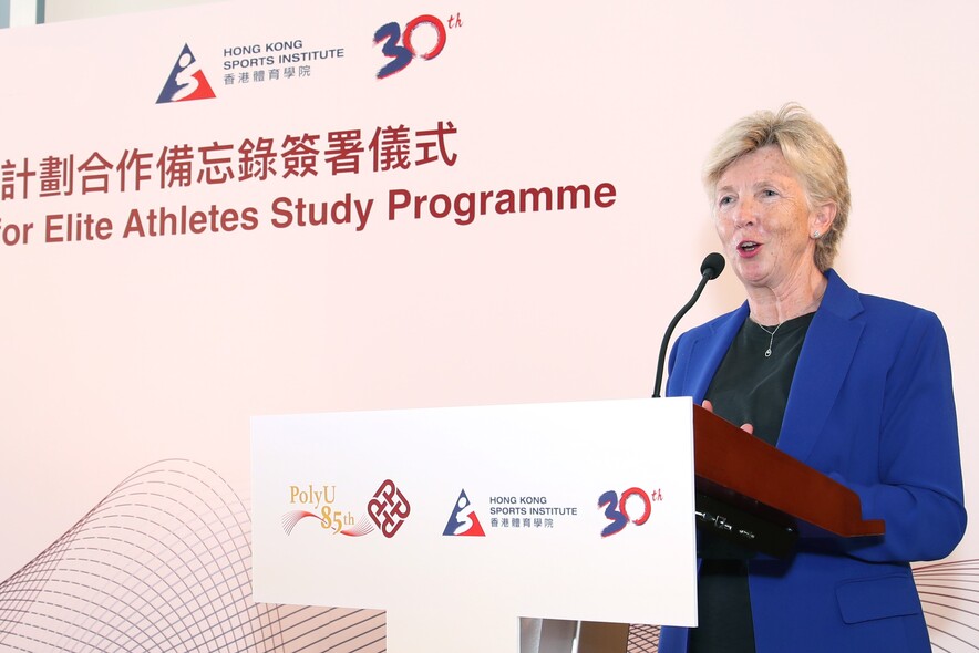 <p>Dr Trisha Leahy SBS BBS,<b> </b>Chief Executive of the HKSI, thanked PolyU for providing more academic opportunities for elite athletes under the MOU.</p>
